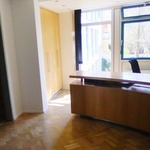 Büro3